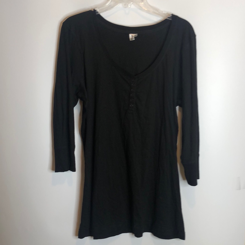 District Threads Stretch Top 1x Plus Size